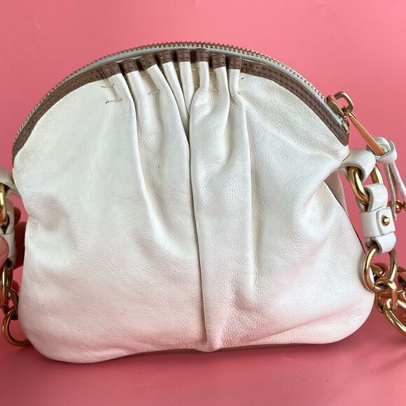 Marc Jacobs off white leather purse - Picture 3 of 11